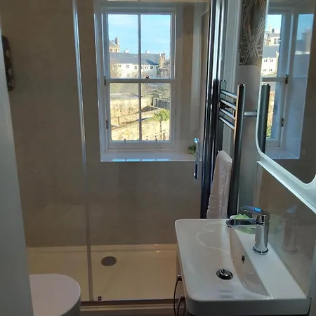 East Claremont 4* Edimburgo