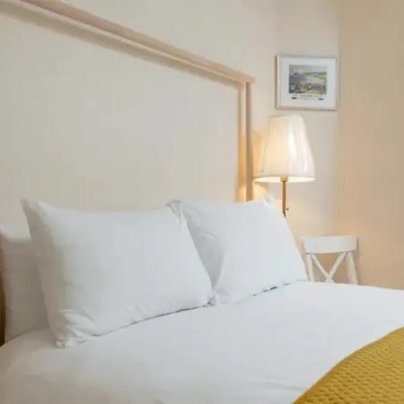 度假居 Spacious Murrayfield Flat - Pass The Keys 爱丁堡