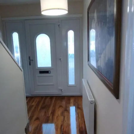 Villa 3 Bed House In - Private Parking Edinburgh