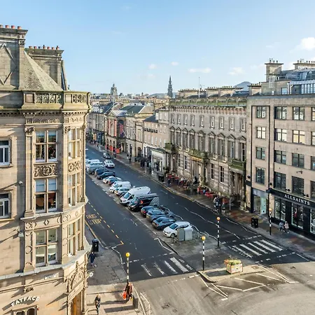 Righ Residences - George Street Aparthotel 4*