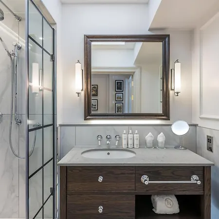 Righ Residences - George Street