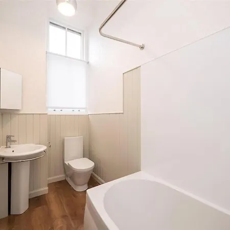 公寓 Beautiful & Bright 2 Bed Flat Murrayfield