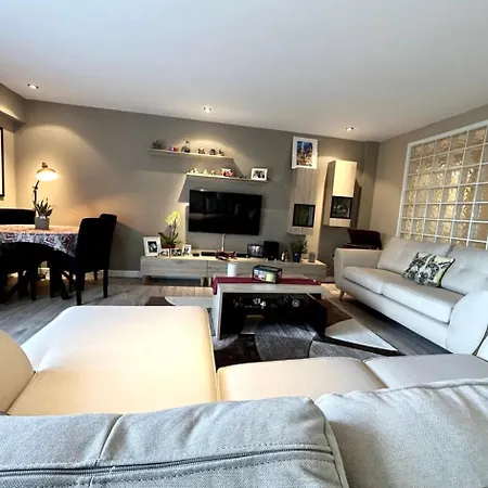 Homestay Your Private And Bathroom In Our Edinburgh