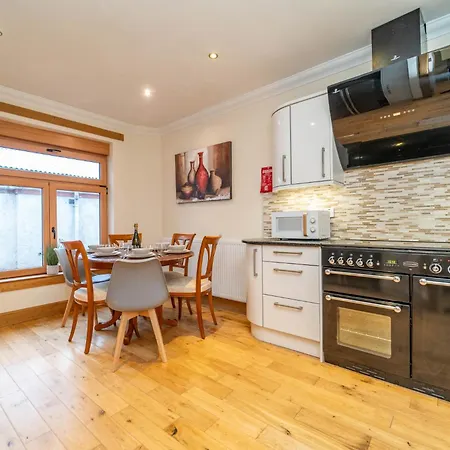 Apartamento Spacious 3 Bed Townhouse With Parking Edimburgo