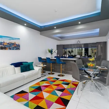 Apartmán Spacious Modern Centre Castle Views