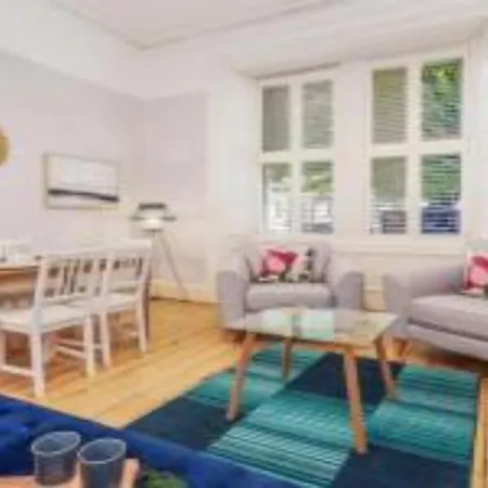 Apartment Pass The Keys Main Door 3 Bed With Free Parking