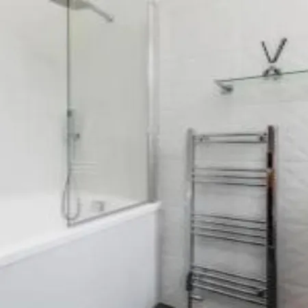 Pass The Keys Main Door 3 Bed With Free Parking * Edinburgh