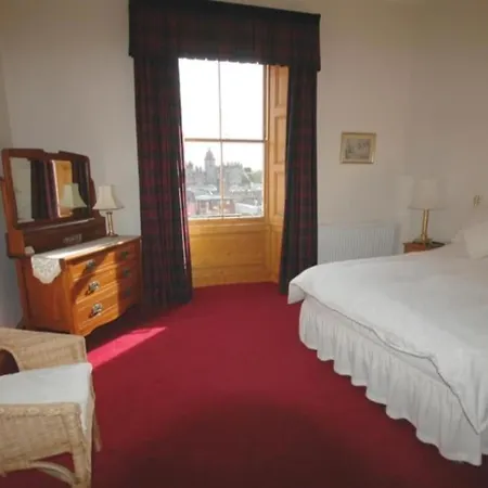 Lovely 2 Bed Flat Located Next To Castle Апартаменты Эдинбург