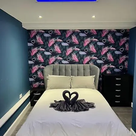 Murrayfield Stadium Basement - 3 Bed 3 Bath 에든버러