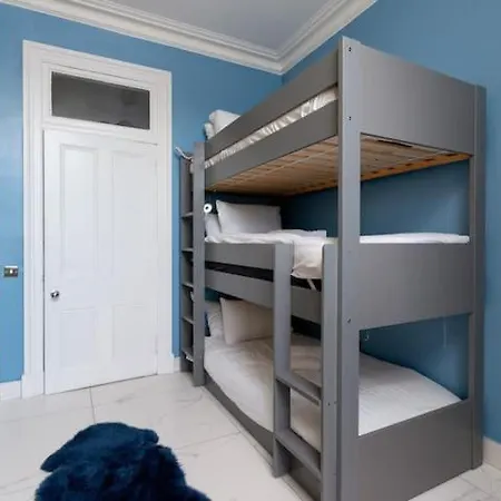 Daire Spacious Modern Centre Castle Views *