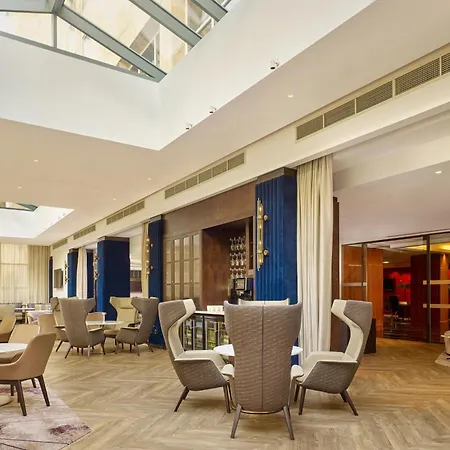 Sheraton Grand & Hotel