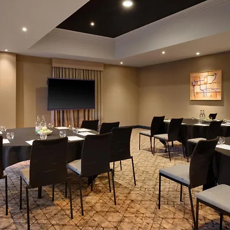 Marriott Holyrood Hotel 4*