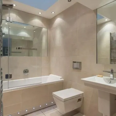 Apartman Prime Centre - 4 Bed Penthouse Edinburgh