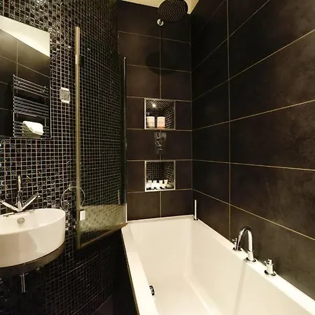 Guestready - Lovely & Overlooking Castle Apartment *