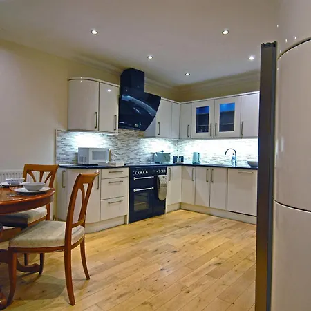 Spacious 3 Bed Townhouse With Parking Apartamento Edimburgo