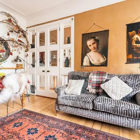 The Holyrood Park Hideaway Is A Lush & Arty 2 Double Bed 公寓 *