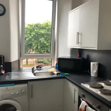 Affittacamere Cosy, Large Double In A Shared Flat Edimburgo