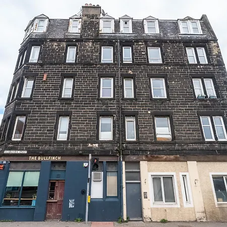 アパート Pass The Keys Trendy Historic Flat Sleeps 4 To 6 Near Leith Shore エディンバラ