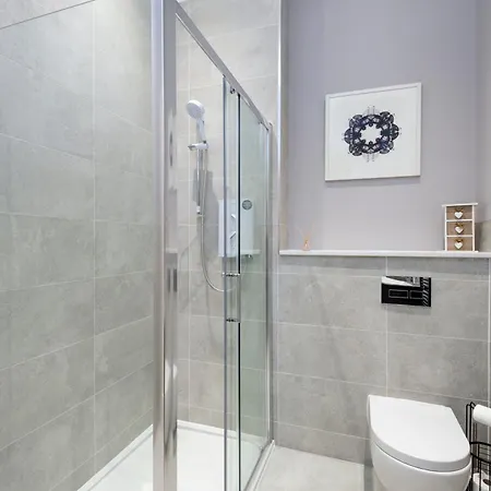 Modern George Street Sleeping 2 * Edinburg