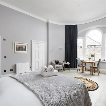 Daire Modern George Street Sleeping 2 *