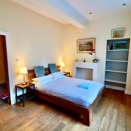 Apartment Spacious 2 Bed Next To Royal Mile & Waverley Edinburgh
