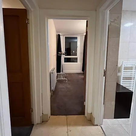 Apartman Charming 2bed In The Heart Of *