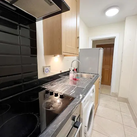 Charming 2bed In The Heart Of