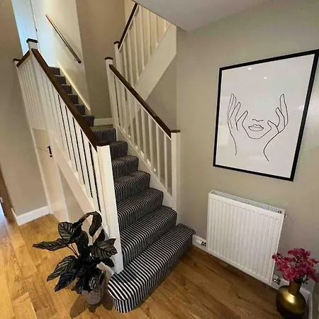 Villa The Gate House - 3 Bed & Parking Edinburgh