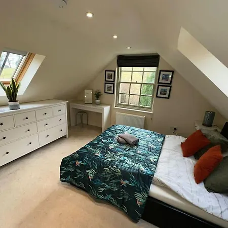 Villa The Gate House - 3 Bed & Parking