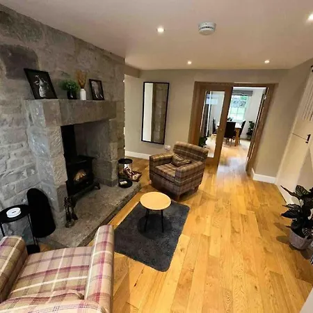 The Gate House - 3 Bed & Parking