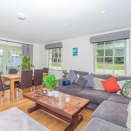 The Gate House - 3 Bed & Parking * Edinburgh