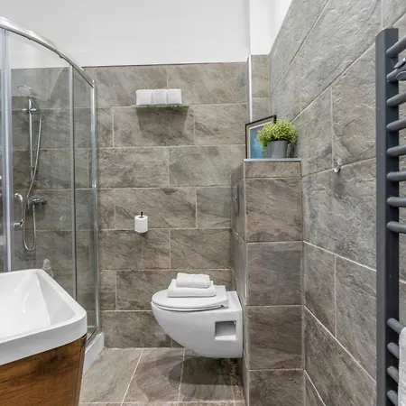 Cosy Modern Centre Flat شقة إدنبرة