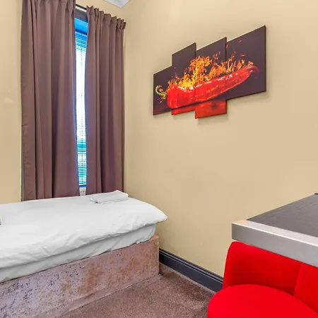 شقة Cosy Modern Centre Flat *