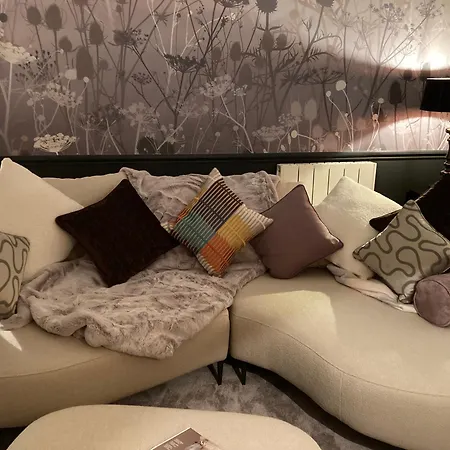 Lyla Εδιμβούργο