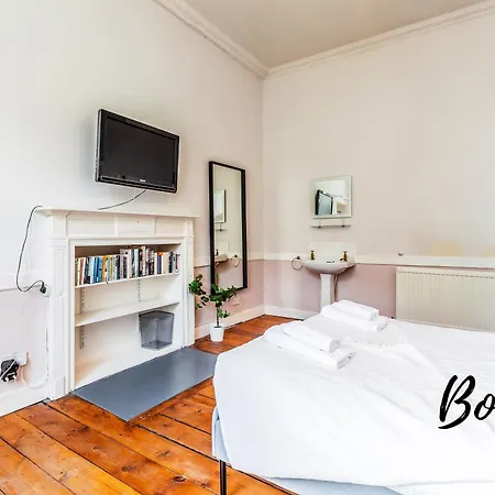 Belleville Central St James Quarter Free Offsite Parking & Views By Bonjour Residences Apartment