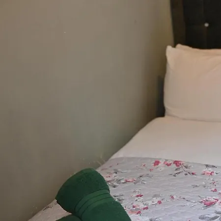 Daire Warm 1 Bed By Holyrood Palace And Park!