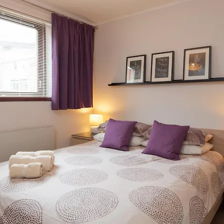 Logie Green Road * Edinburgh