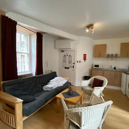 ロイヤル マイル スイーツ バイ ザ キャッスル エディンバラ