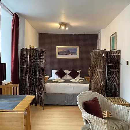 Royal Mile By The Castle 5*