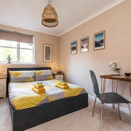 Cosy Roseburn Apartment, - 2 Bedrooms, Free Parking Apartmán *