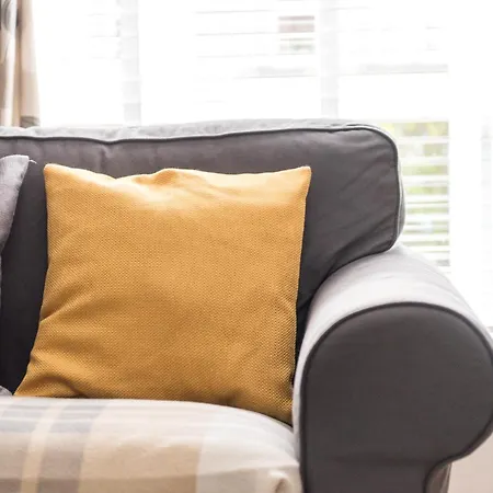 Cosy Roseburn Apartment, - 2 Bedrooms, Free Parking