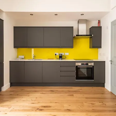 Artist's In Stockbridge エディンバラ