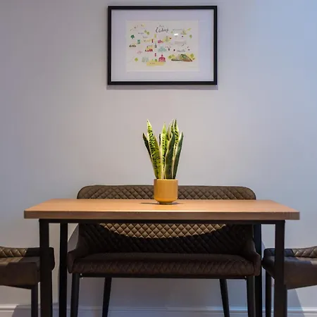 Apartamento Quiet, 2 Bedroom Royal Mile Gem *