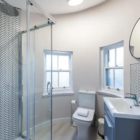 Quiet, 2 Bedroom Royal Mile Gem Appartement Edinburgh