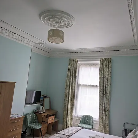 Mccrae's Bed & Breakfast Edinburg