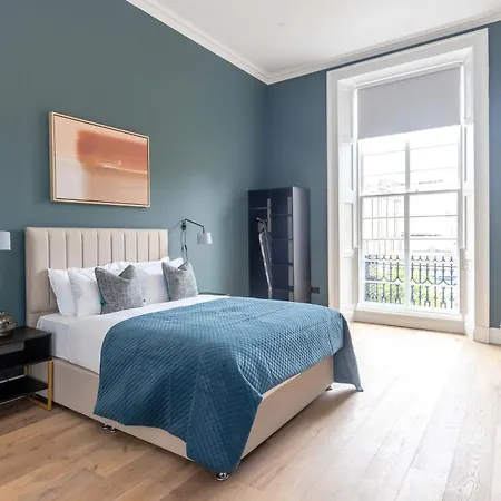 Dragon Luxury Serviced At Walker Street