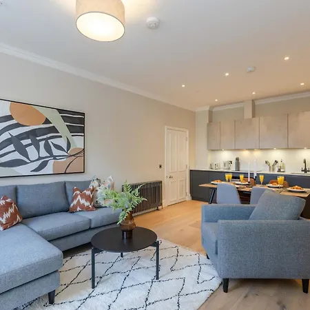 Dragon Luxury Serviced At Walker Street Apartment