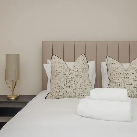 Dragon Luxury Serviced At Walker Street *