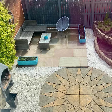 Cosy With Free Parking Close To Airport Appartement