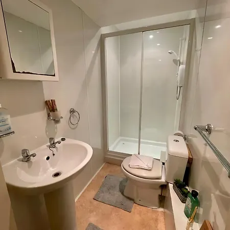 Comfy 2 Bedroom Flat Near City Center * Edimburgo